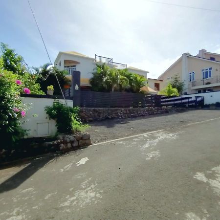 Tulsi Apartment & Studio Ла-Ґулет Екстер'єр фото